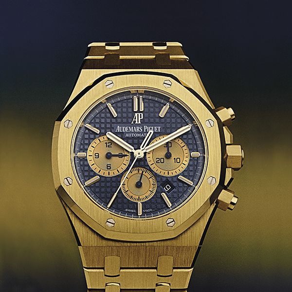 تتفرد ساعة Techframe Ferrari Tourbillon Chronograph Sapphire (سعرها 179 ألف دولار) من هوبلو، بتصميمها الحصري وإنتاجها المحدود. www.hublot.com