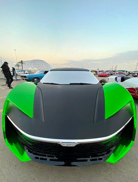 بيعت سيارة 2030 من صناعة شركة GFG Style بمبلغ 3.2 مليون ريال سعودي خلال المزاد.