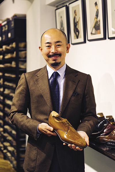 خطوات متأنية: ذاع صيت يوهي فوكودا في مختلف أنحاء العالم بسبب الأحذية التي يصنعها يدويا.