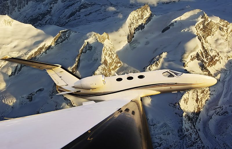 Paramount Business Jets