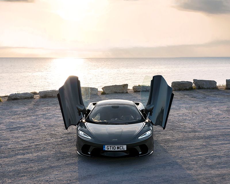 McLaren GT