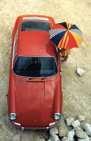 سيارة كوبيه من طراز 911 L تعود إلى عام 1968 تقريبًا