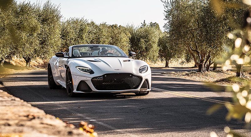 Aston Martin DBS Superleggera Volante مذهلة