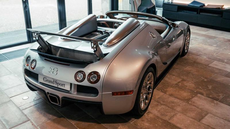 سيارة Bugatti Grand Sport 2.1 / بوغاتي غراند سبورت 2.1