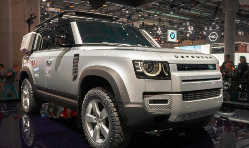 Land Rover Defender//أسماء سيارات 2022 الفارهة