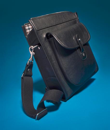 حقيبة Gearpack No. 4 الجلدية من غوركا (795 دولارًا)