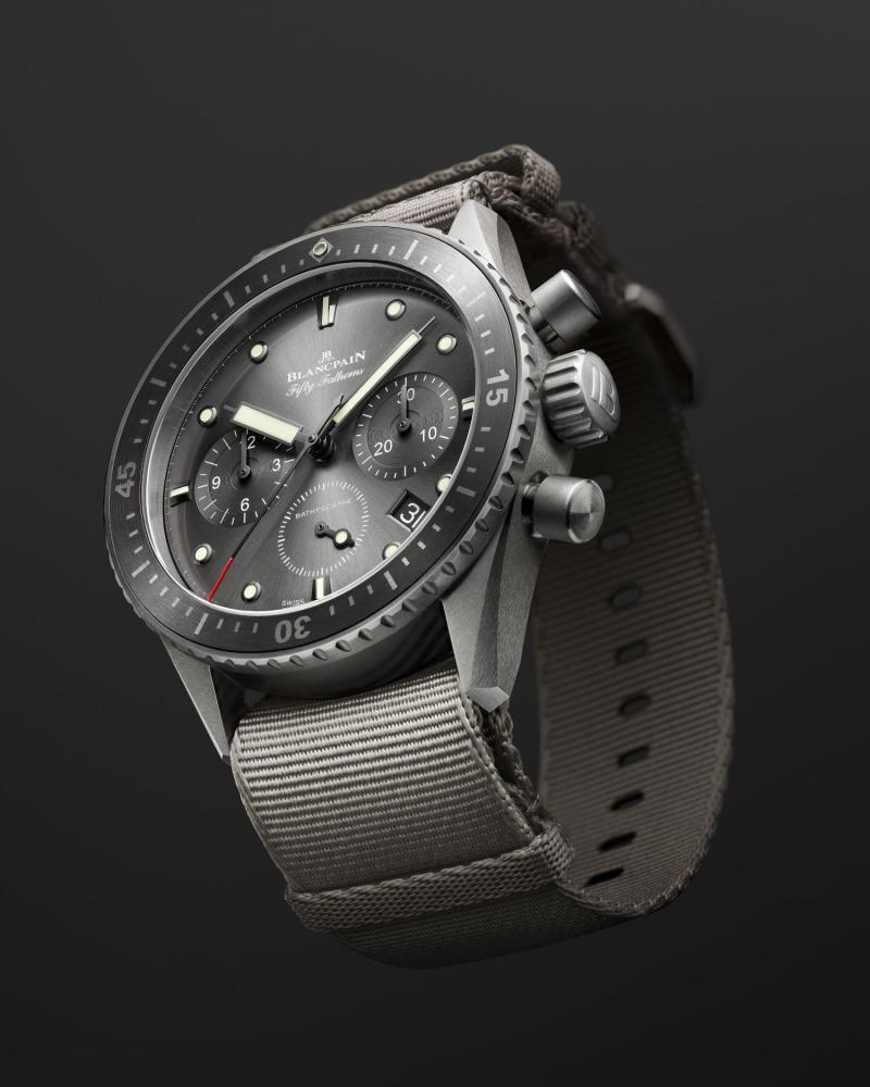 ساعة Fifty Fathoms Bathyscaphe Flyback Chronograph من بلانبان