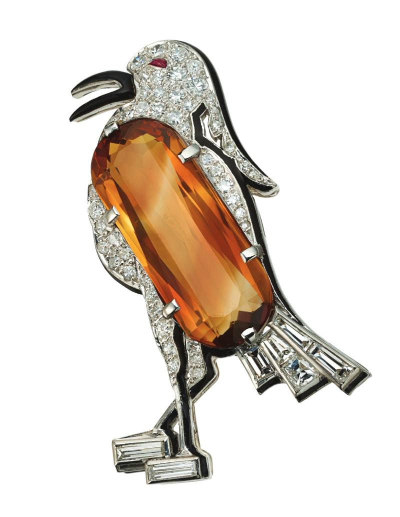 ضمن مجموعة Cartier Tradition، مشبك من الذهب والبلاتين والألماس من عام 1956. 