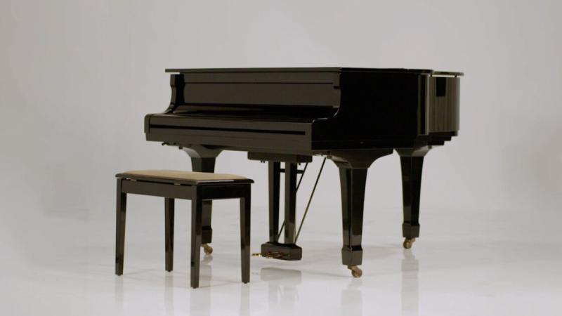 بيانو فريدي ميركوري للبيع بنحو 4 ملايين دولار 