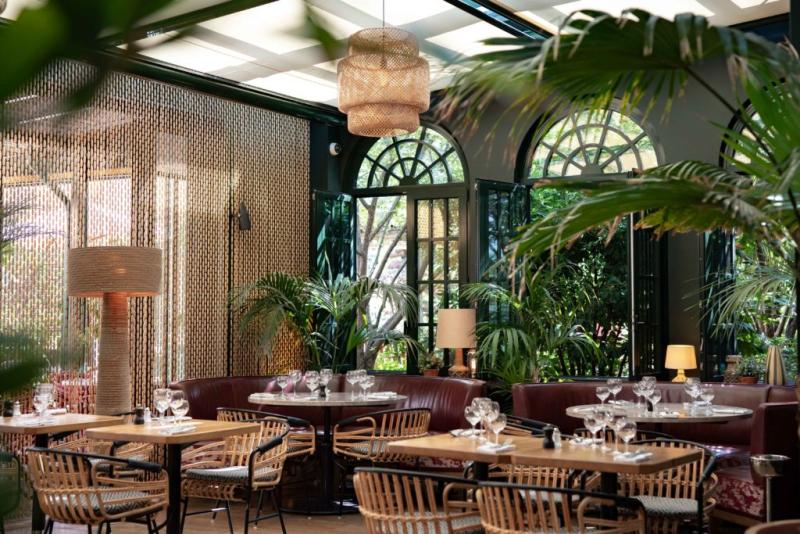 مطعم Eugène Eugène في دبي يستلهم أجواء وجهات الطعام الفرنسية الفاخرة بغير تكلف.  