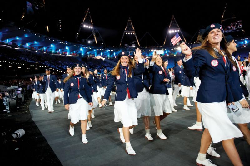 فريق الولايات المتحدة الأمريكية بملابس من تصميم رالف لورين في لندن في عام 2012.