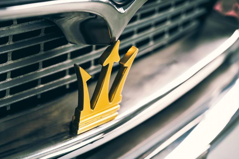التصميم الخارجي الأنيق كرّس سيارة Quattroporte منذ البدايات رمزًا من رموز الأناقة الإيطالية.