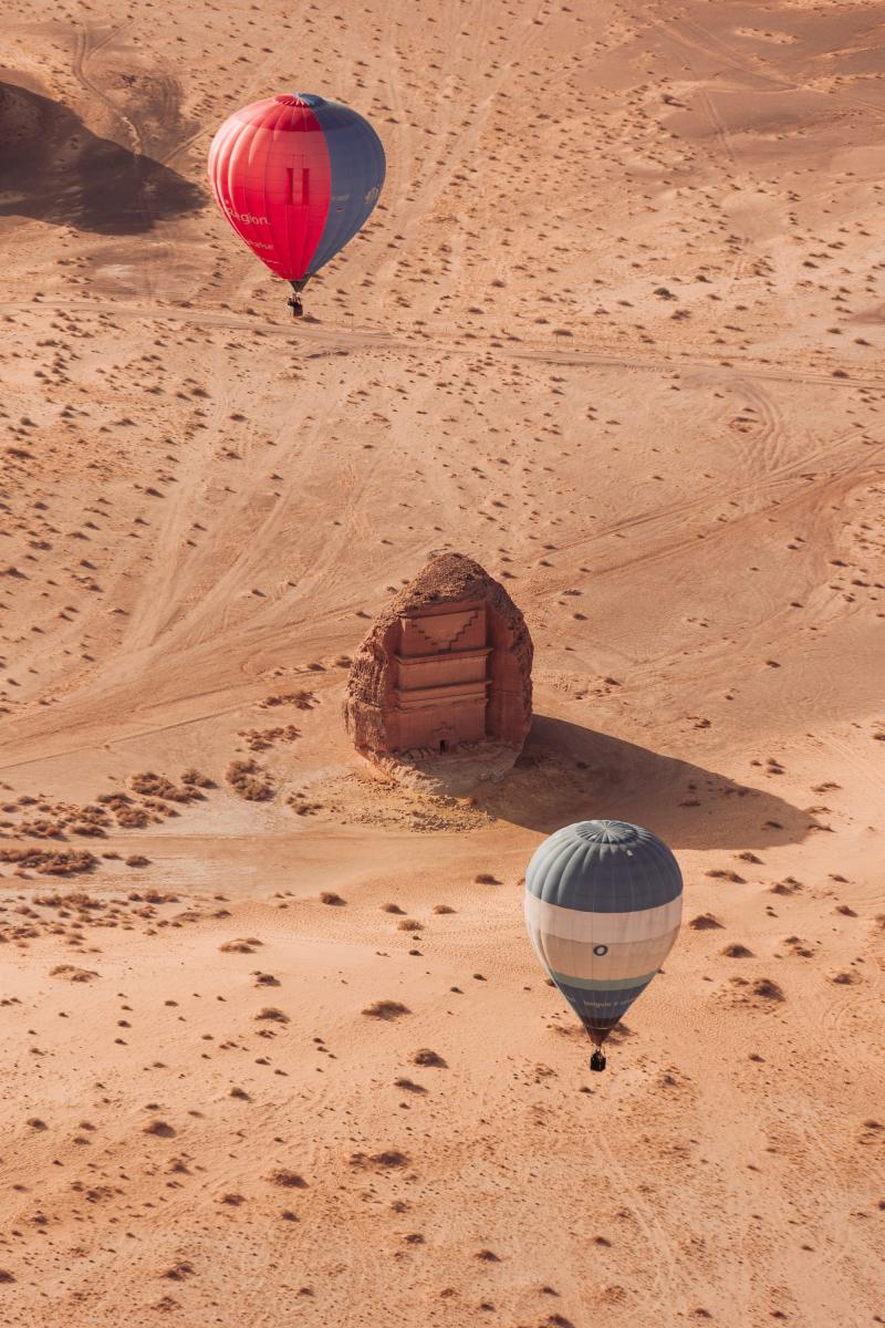 مجلة LIST.. مؤشر سفر النخبة