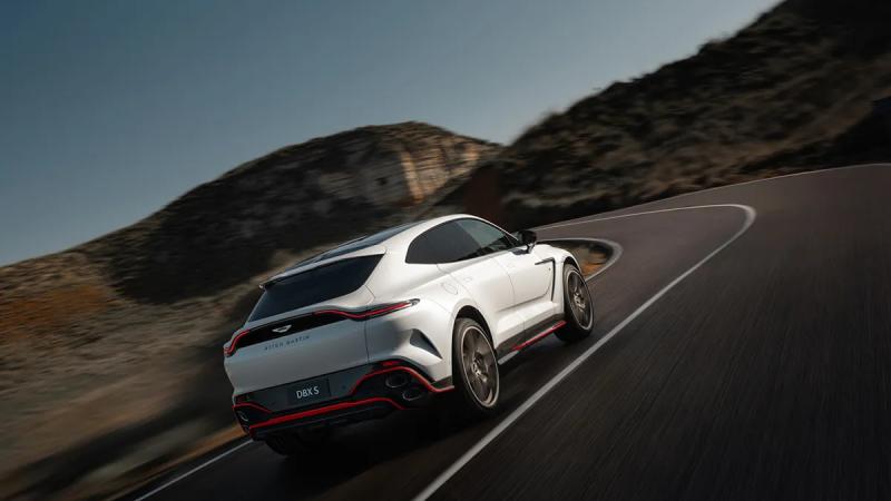 أستون مارتن تكشف عن DBX S.. أقوى سيارة SUV في تاريخها