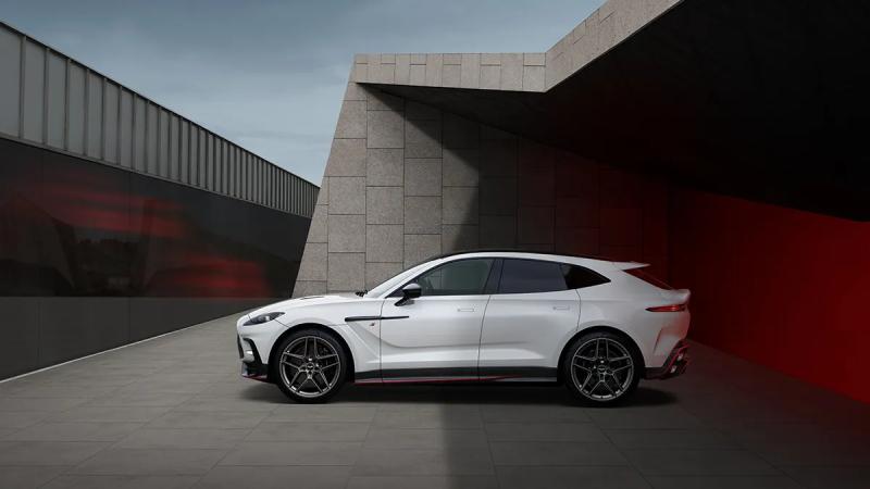 أستون مارتن تكشف عن DBX S.. أقوى سيارة SUV في تاريخها