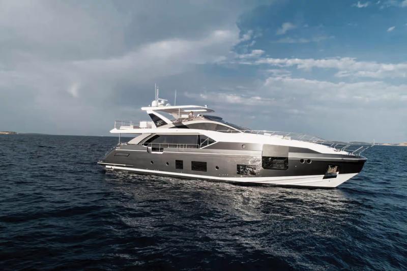 يخت أزيموت غراندي Azimut Grande.. عنوان الفخامة في حياة كريستيانو رونالدو