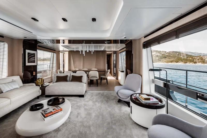 يخت أزيموت غراندي Azimut Grande.. عنوان الفخامة في حياة كريستيانو رونالدو