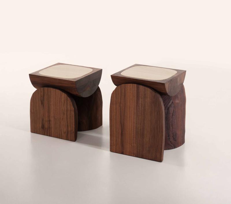 طاولات Bread Side Table التي ابتكرتها توغود لصالح علامة Tacchini مستلهمة تصميمها من خُبز العجين المخمر.