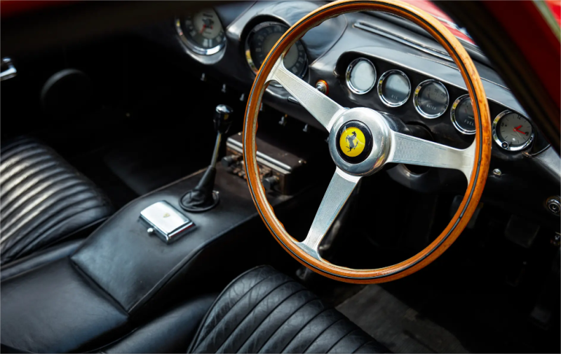 آر إم سوذبيز تطرح فيراري 250 GT/L برلينيتا لوسو 1964 بسعر 1.2 مليون دولار.. والتحفة لا تزال بانتظار مالكها