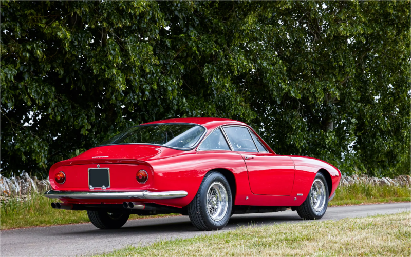 آر إم سوذبيز تطرح نسخة نادرة من فيراري 250 GT/L Lusso من عام 1964 بتقدير يتجاوز 1.3 مليون دولار. 