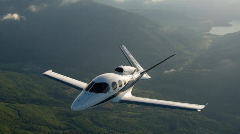 Cirrus Vision Jet G2+: ثورة أمريكية في أمان الطيران/ أفخم الطائرات الخاصة في العالم