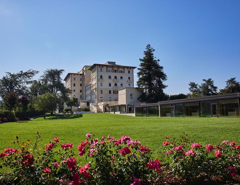 Palazzo Fiuggi - إيطاليا / أفضل المنتجعات الصحية الفاخرة حول العالم
