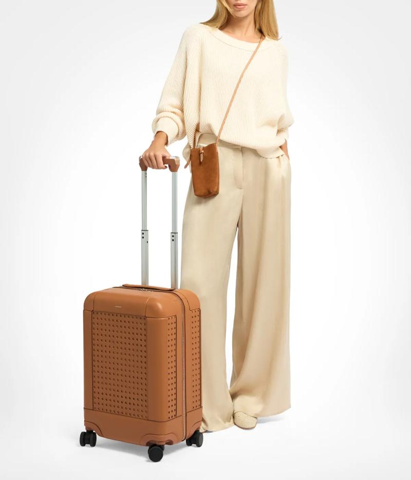 باتريشيا غوتشي تُطلق مجموعة حقائب فاخرة لعشاق السفر تحمل اسم Travel Capsule Collection