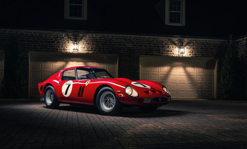 Ferrari 330 LM / 250 GTO من عام 1962 - من الحلبة إلى المنصات