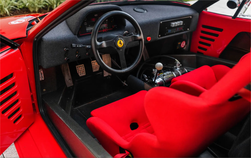 آر إم سوذبيز تبيع نسخة نادرة من فيراري F40 LM بسعر يتجاوز التوقعات