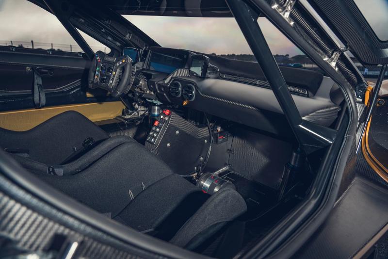 سيارة GT Mk IV من فورد.. الرحلة الأخيرة لأسطورة سباق الحلبات
