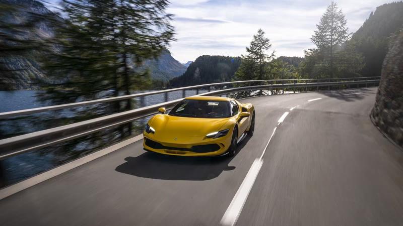 فيراري 296GTB.. ثورة المحركات الوسيطة
