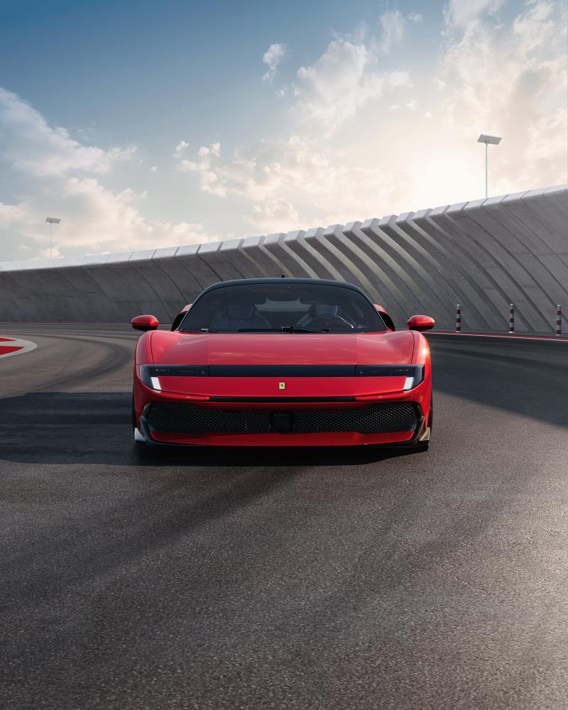 فيراري تكشف الستار عن 849Testarossa ونسخة Spider لتكتب سطرًا جديدًا في إرث تستاروسا