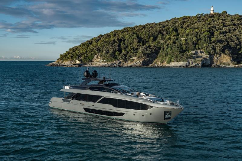 Riva 112 Dolcevita Super.. توازن بين الداخل والخارج/ معرض موناكو لليخوت 2025