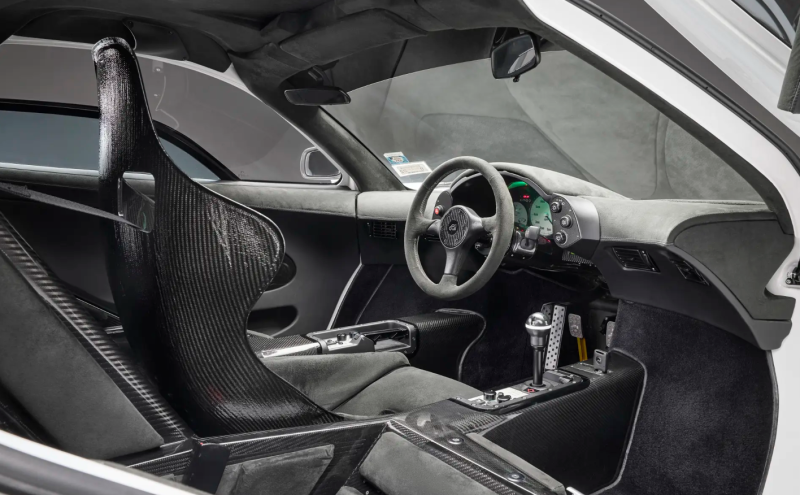 آر إم سوذبيز أبوظبي تطرح سيارة McLaren F1 من مجموعة سلطان بروناي بسعر 21 مليون دولار