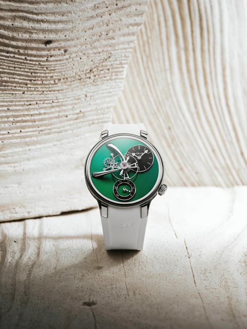 MB&F  LM101 EVO / معرض أيام جنيف للساعات 2025