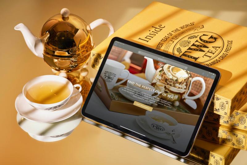 توفّر تي دبليو جي تي  TWG Tea منصة رقمية تُجسّد رؤية العلامة في إتاحة تجربة شاي تمتد من المتجر إلى العالم الافتراضي.