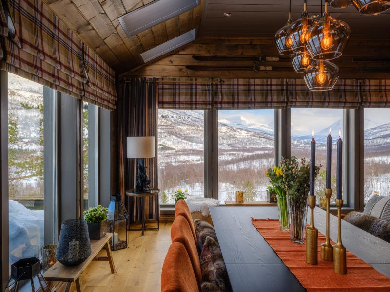 رحلة برّية بتفاصيل فاخرة رحلة برّية بتفاصيل فاخرة