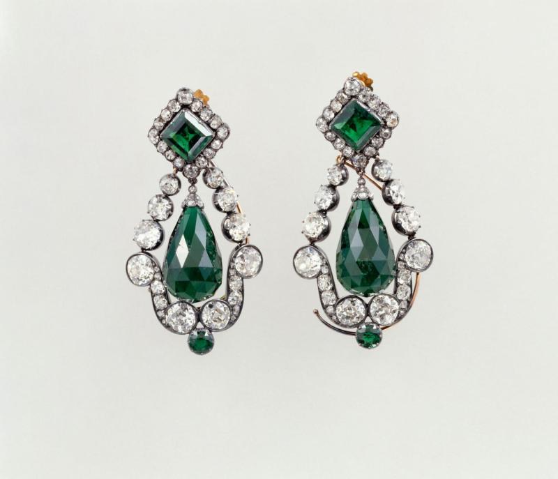 كنز نابليون العائد إلى اللوفر