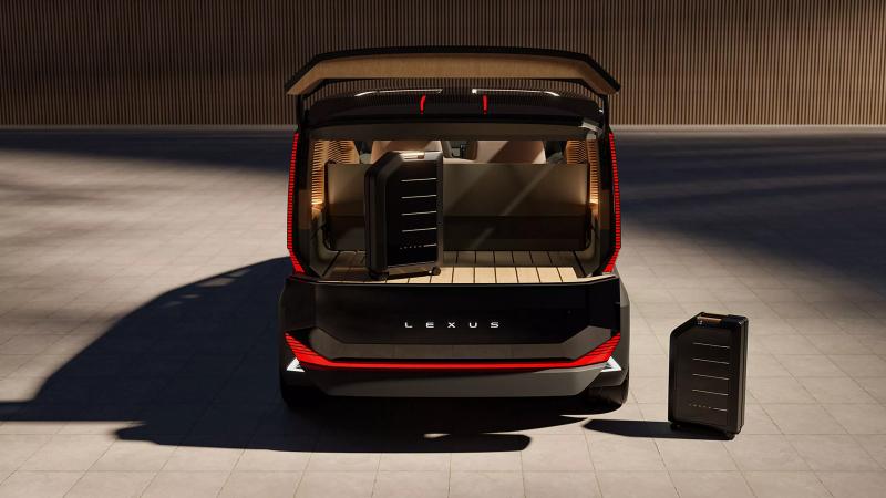 Lexus LS الجديدة تكشف ملامح المستقبل بتصميم جريء وتجربة غير مسبوقة