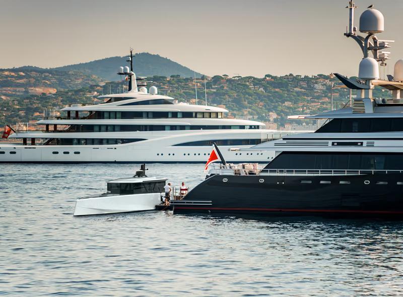 Quanta‑R من نافير.. ابتكار هجين يرفع تجربة الإبحار إلى مستوى جديد من الفخامة