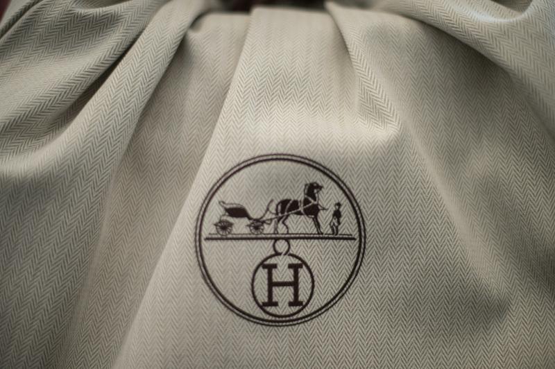 هيرميس تعيد رسم ملامح الأناقة الرجالية.. غريس ويلز بونر تقود فصلاً جديدًا داخل الدار