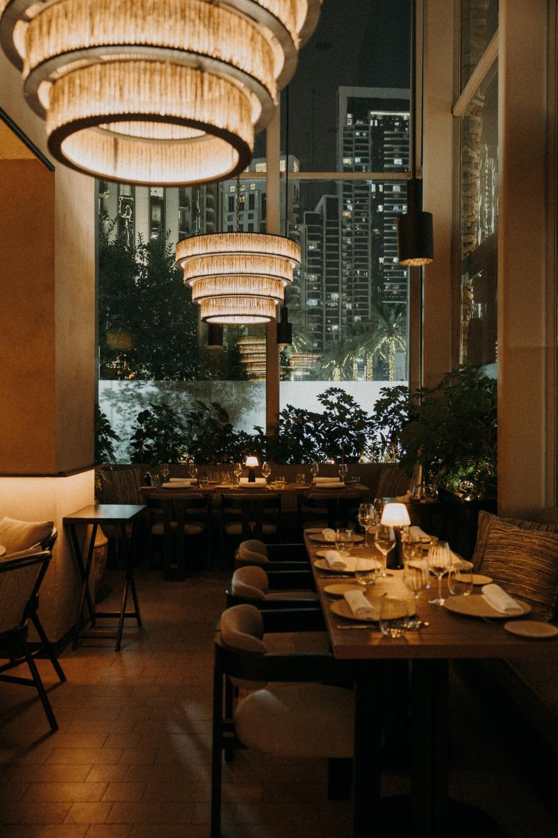 مطعم توتو دبي.. تصميم يستلهم سحر الشاشة الفضية