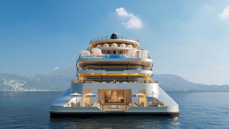 يحتضن يخت أمان47  جناحًا يغلب عليها طابع هادئ ومبسط تكرّسه خطوط نقية، وواجهات زجاجية تمتد من الأرضية حتى السقف. 