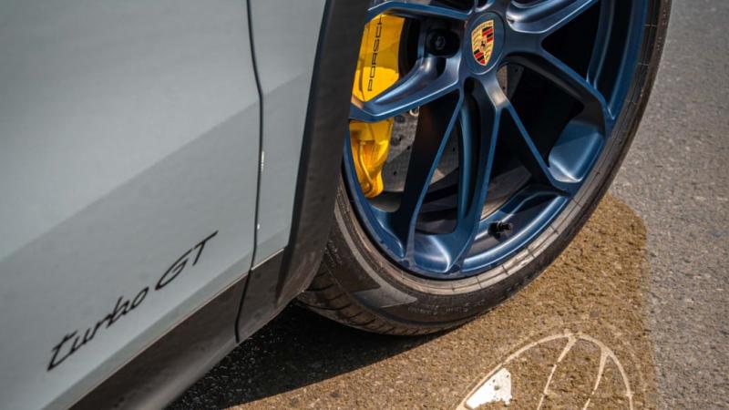 ماكلارين SUV الجديدة.. توجّه ثوري نحو فئة السيارات الرياضية متعددة الاستخدامات