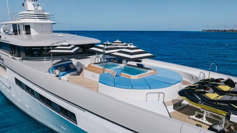 ETERNITY.. استكشاف هادئ في جزر الباهاما