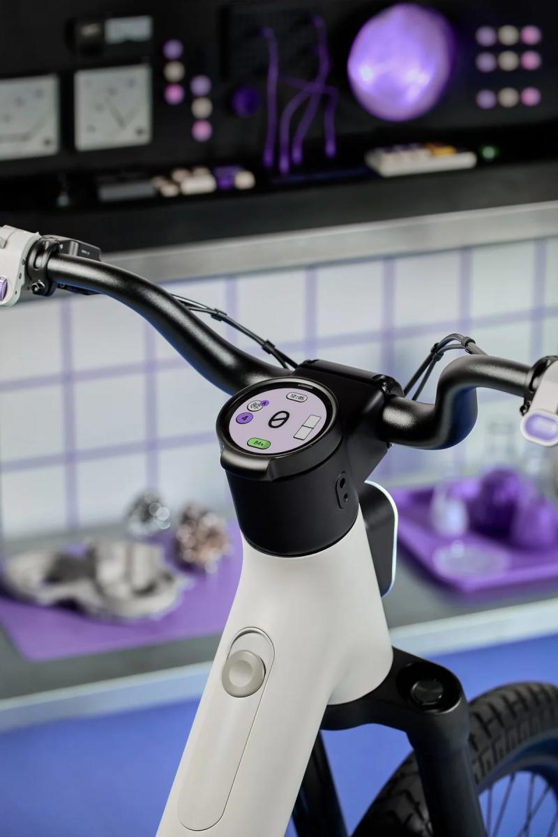 ريفِيان تدخل عالم الدراجات الكهربائية وتكشف عن TM-B