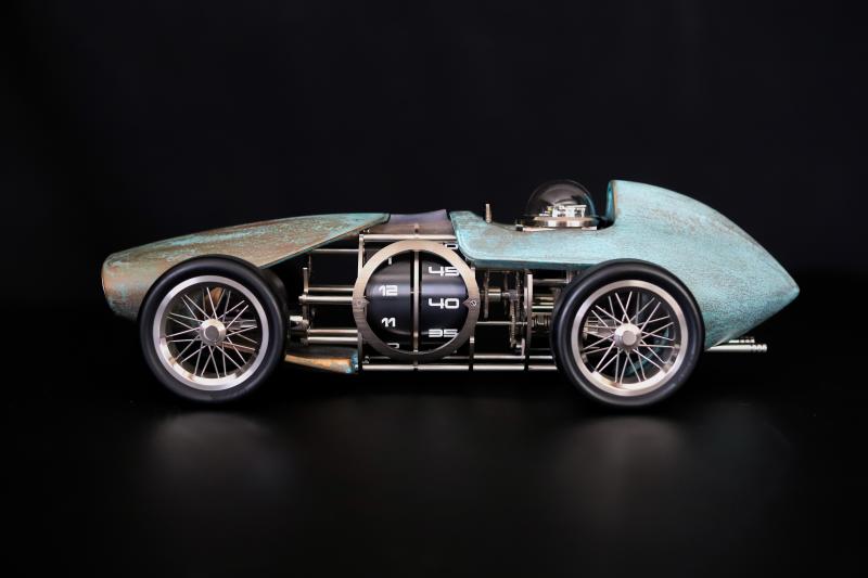 دار ليبيه 1839 ترتقي في سلم الابتكار بمعية الفنان كريس ألكسندر من خلال نسختين جديدتين ضمن مجموعة Time Fast