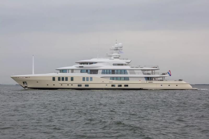 Casino Royale.. تصميم هولندي بلمسة بريطانية