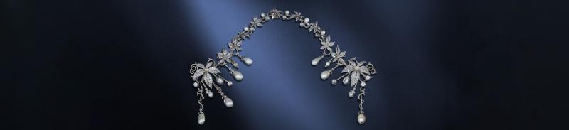 طقم جواهر يتوّج إرث النبل الأوروبي