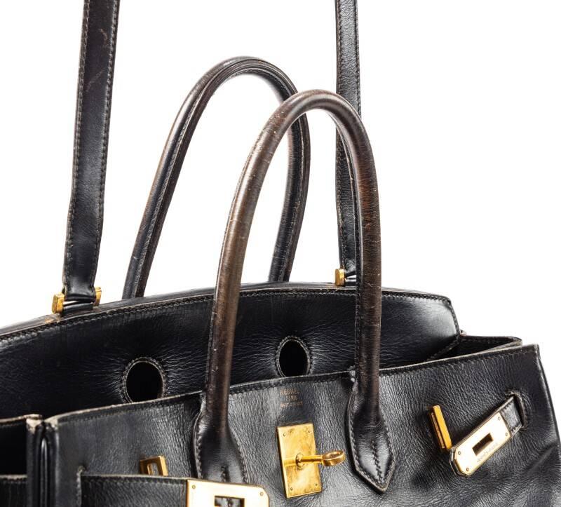 من المزاد إلى المتحف.. حقيبة بيركين من هيرميس تتحول إلى قطعة فنية